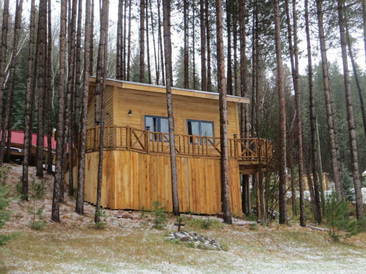 La Maison Sous Les Arbres Saint Roch de Mekinac Bagian luar foto